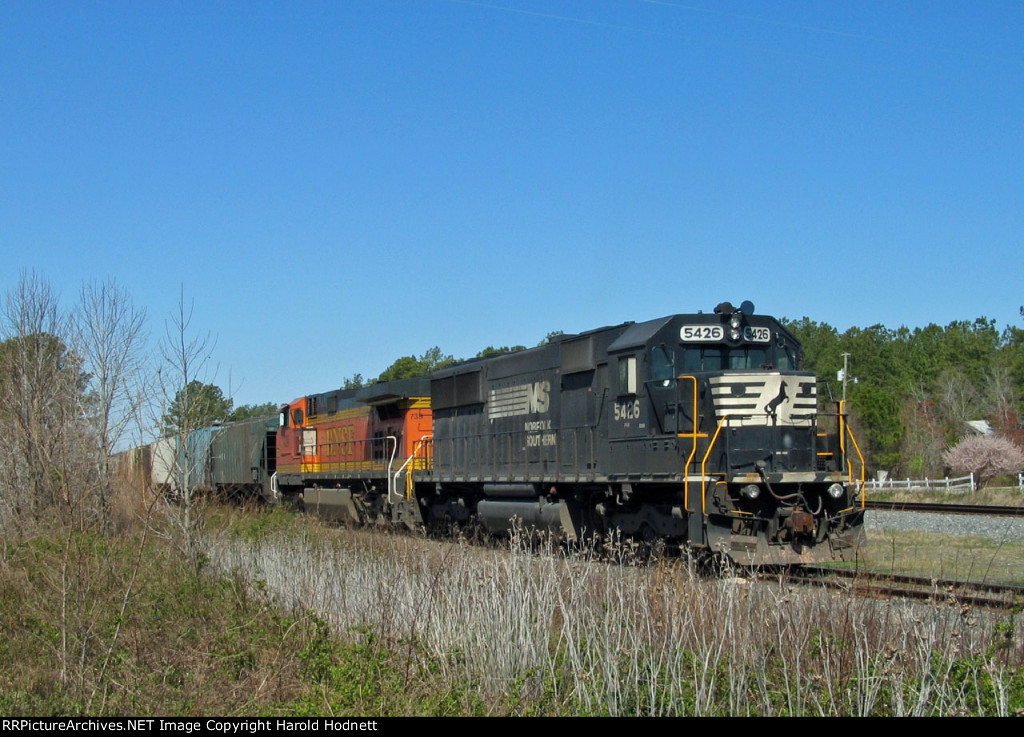 NS 5426 & BNSF 739 on the lead of a grain train